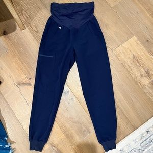 Maternity scrub pants